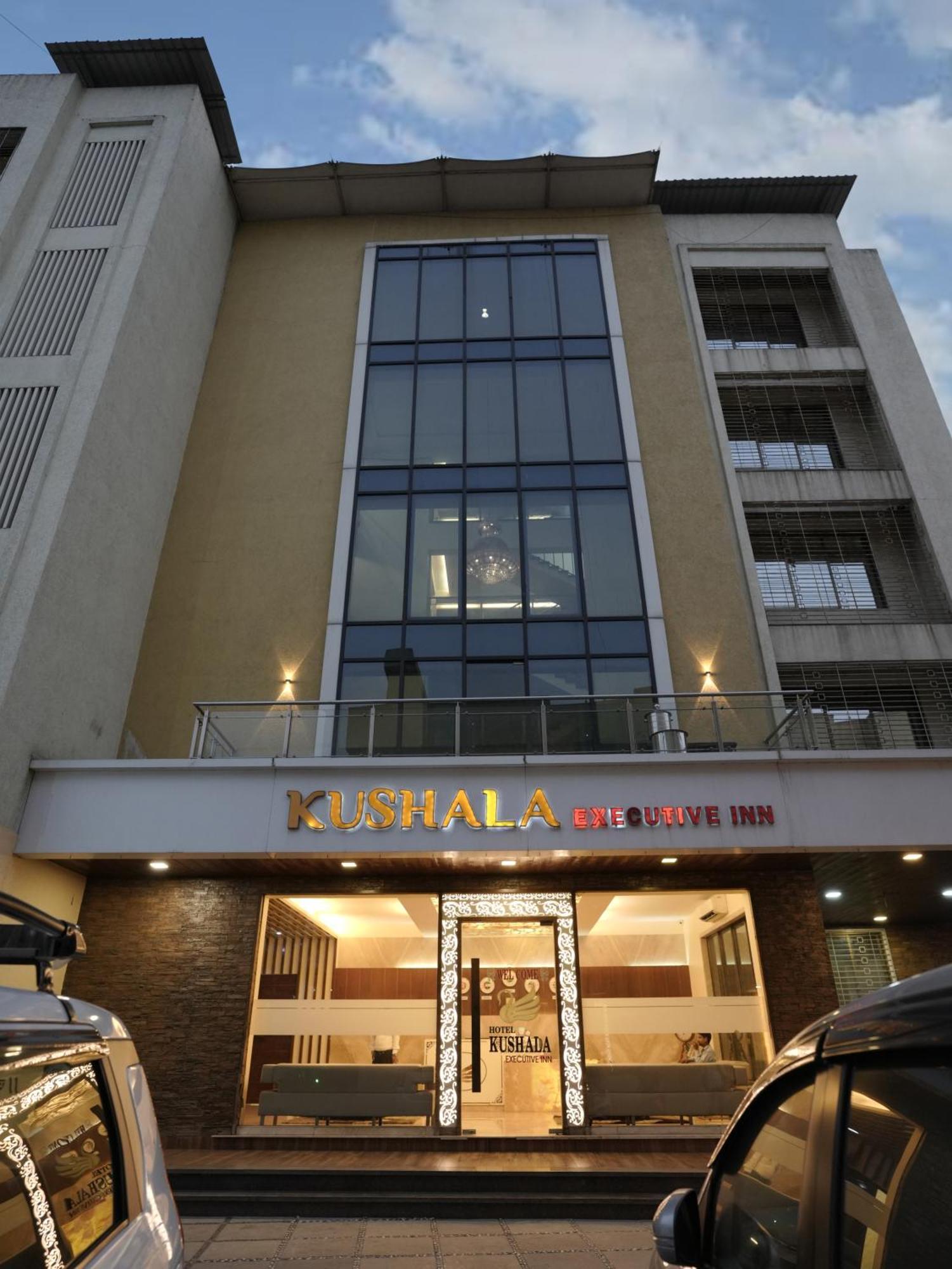 Hotel Kushala Executive Inn Тхане Экстерьер фото